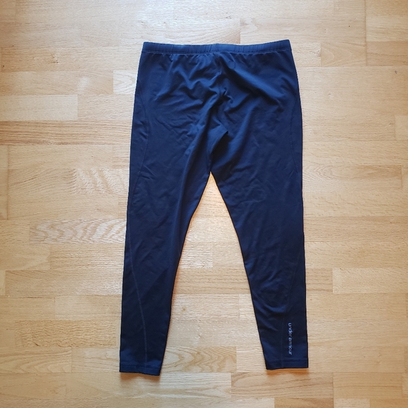Under Armour Black Capris - Picture 2 of 6